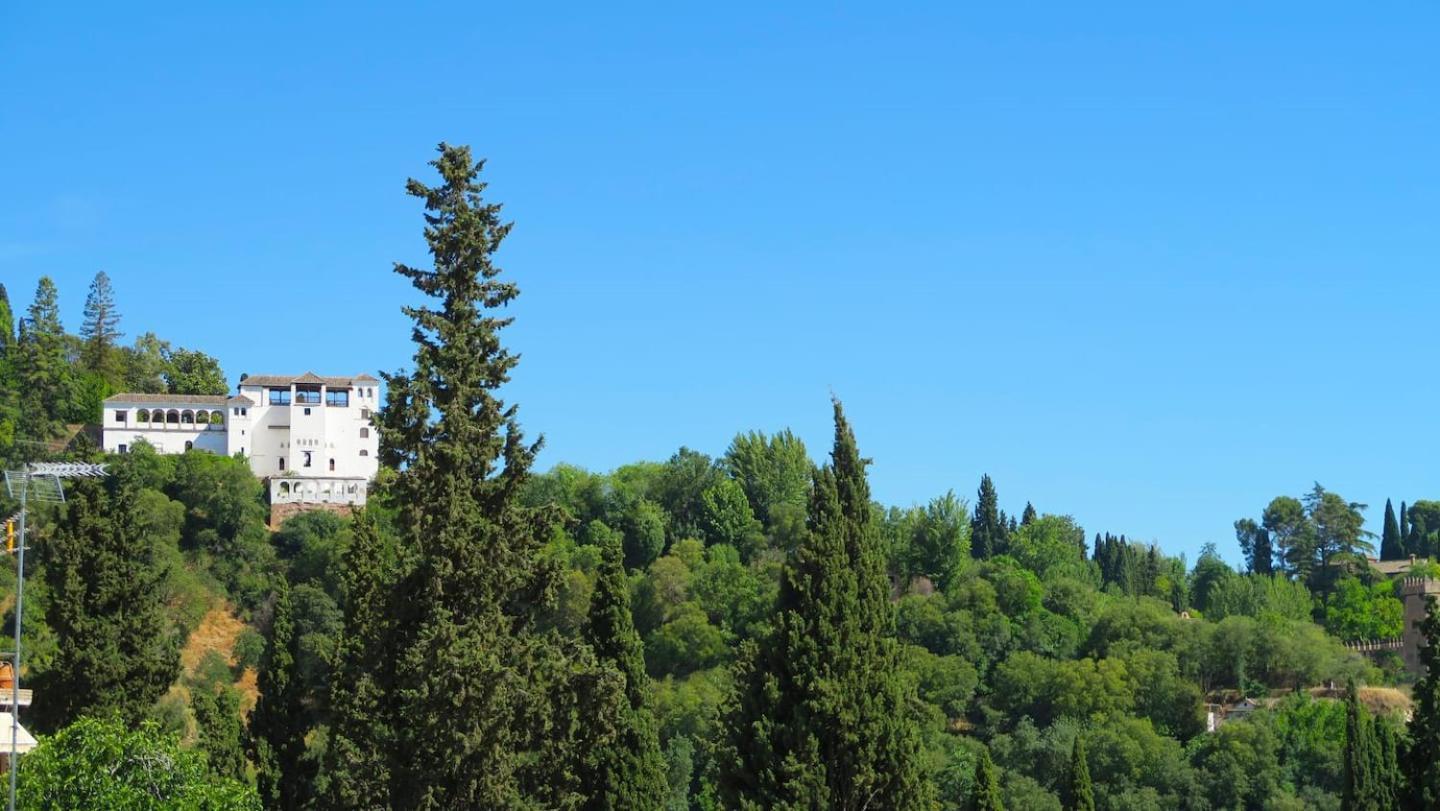Charming Albaicin Patio Flat Free Onsite Parking Apartman Granada Kültér fotó