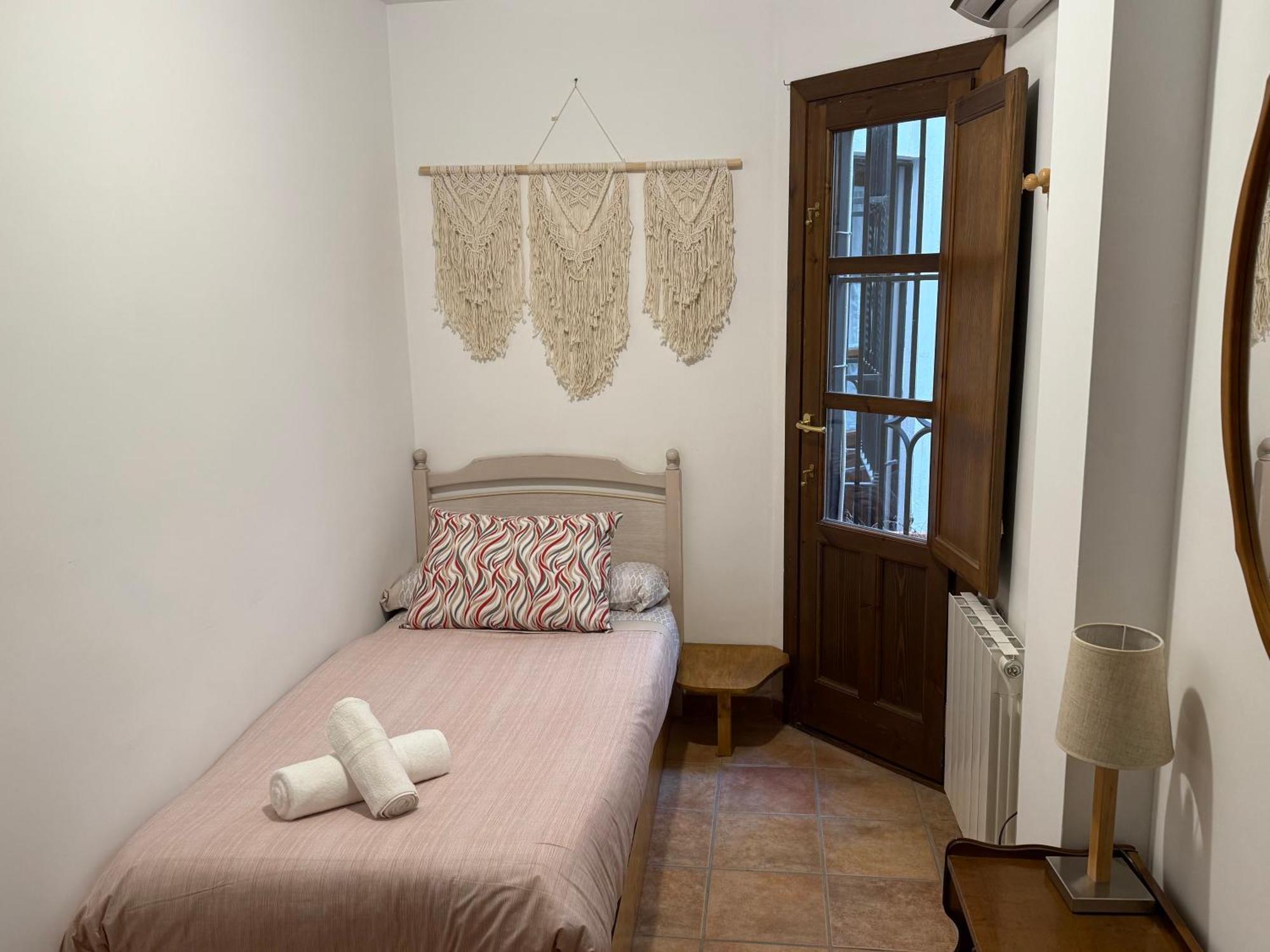 Charming Albaicin Patio Flat Free Onsite Parking Apartman Granada Kültér fotó